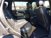 ✅ 2018 Land Rover Range Rover • VIN: SALGS5RE3JA506933 • Лот: 41867748. Опубликован ранее на IAAI с пробегом 80 343 миль. Бесплатный доступ к архиву аукционных продаж из США и подробный отчёт об истории автомобиля на DreamBid. Изображение 8.