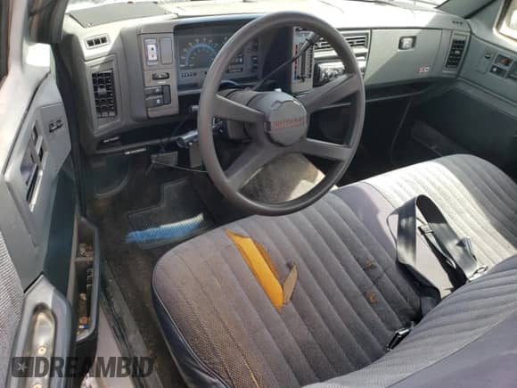 1993 Chevrolet S-10 EL X81 с VIN 1GCCT14Z0P8144615, выставлен на аукционе Copart как лот 47283555 с пробегом 74 791 миль миль и Списание • Salvage title. История ставок и продаж доступна на DreamBid. Изображение 8.