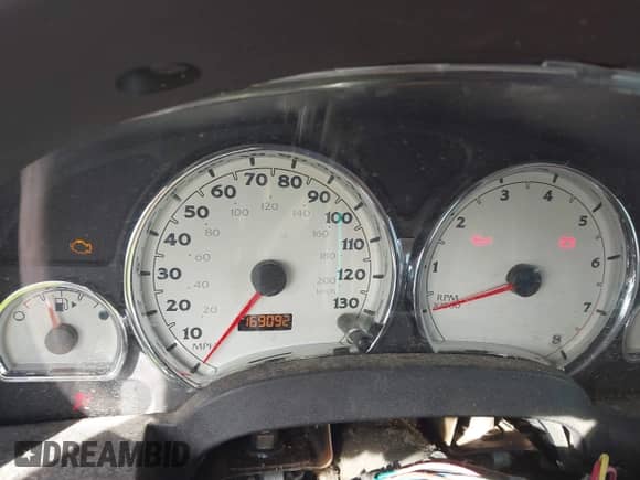 2007 Saturn VUE V6 with VIN 5GZCZ63497S870413, listed as a IAAI auction lot 43354387 with 169,092 mi miles and . Bid and sale history available at DreamBid. Image 7.