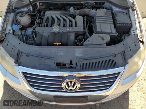 ✅ 2008 Volkswagen Passat 3.6L V6 • VIN: WVWCU73C88P118266 • Lot: 53649095. Listed on Copart with 50,217 mi. Free auction sales archive from the USA and detailed vehicle history report at DreamBid. Image 11.