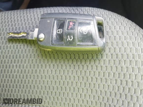 ✅ 2019 Volkswagen Golf S • VIN: 3VWG57AU7KM013321 • Lot: 41968941. Listed on IAAI with 80,580 mi. Free auction sales archive from the USA and detailed vehicle history report at DreamBid. Image 11.