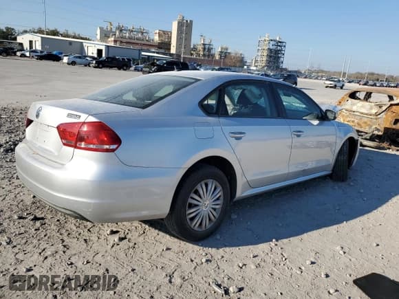✅ 2014 Volkswagen Passat Wolfsburg Edition • VIN: 1VWAH7A30EC004728 • Lot: 59642774. Wystawiony na Copart z przebiegiem 88 230 mil. Bezpłatny archiwum sprzedaży aukcyjnych z USA i szczegółowy raport historii pojazdu na DreamBid. Zdjęcie 3.