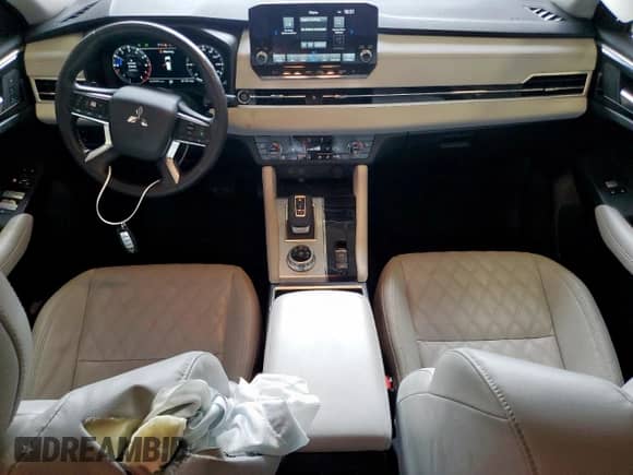 2023 Mitsubishi Outlander SEL с VIN JA4J3VA82PZ043185, выставлен на аукционе Copart как лот 60531525 с пробегом 22 039 миль миль и Списание • Salvage title. История ставок и продаж доступна на DreamBid. Изображение 8.