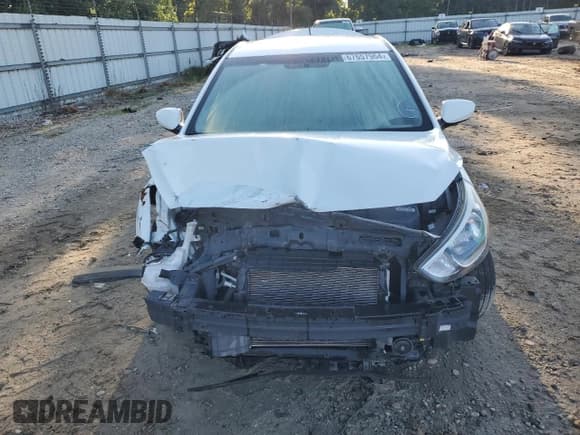 ✅ 2016 Hyundai Accent SE • VIN: KMHCT4AE0GU015375 • Lot: 67657964. Wystawiony na Copart z przebiegiem 82 699 mil. Bezpłatny archiwum sprzedaży aukcyjnych z USA i szczegółowy raport historii pojazdu na DreamBid. Zdjęcie 5.