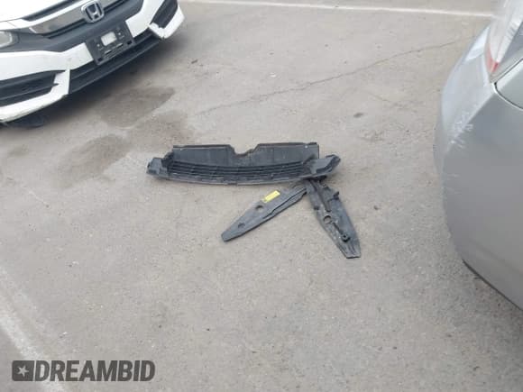 ✅ 2010 Toyota Prius III • VIN: JTDKN3DUXA0082510 • Lot: 43667824. Wystawiony na IAAI z przebiegiem 208 368 mil. Bezpłatny archiwum sprzedaży aukcyjnych z USA i szczegółowy raport historii pojazdu na DreamBid. Zdjęcie 12.