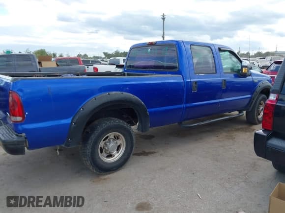 ✅ 2003 Ford F-250 XL • VIN: 1FTNW21L33EA32781 • Lot: 43487603. Listed on IAAI with 219,342 mi. Free auction sales archive from the USA and detailed vehicle history report at DreamBid. Image 13.