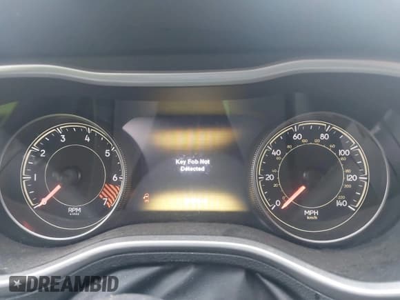 ✅ 2014 Jeep Cherokee Trailhawk • VIN: 1C4PJMBB5EW120432 • Lot: 41973114. Wystawiony na IAAI z przebiegiem 88 795 mil. Bezpłatny archiwum sprzedaży aukcyjnych z USA i szczegółowy raport historii pojazdu na DreamBid. Zdjęcie 7.