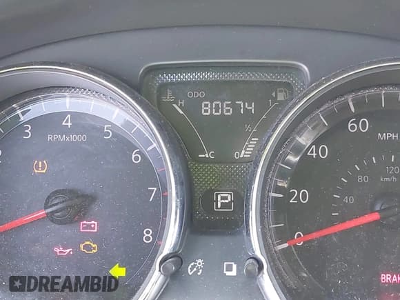 ✅ 2019 Nissan Versa S Plus • VIN: 3N1CN7AP7KL881243 • Lot: 42801930. Wystawiony na IAAI z przebiegiem 80 674 mil. Bezpłatny archiwum sprzedaży aukcyjnych z USA i szczegółowy raport historii pojazdu na DreamBid. Zdjęcie 15.