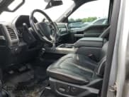 ✅ 2018 Ford F-250 Platinum • VIN: 1FT7W2BT7JEB49932 • Lot: 51337975. Wystawiony na Copart z przebiegiem 180 558 mil. Bezpłatny archiwum sprzedaży aukcyjnych z USA i szczegółowy raport historii pojazdu na DreamBid. Zdjęcie 7.