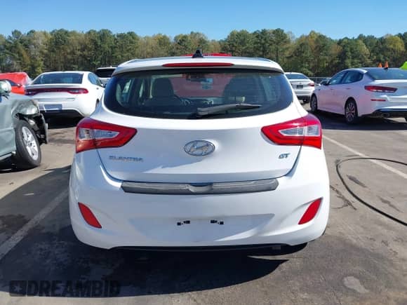 2016 Hyundai Elantra с VIN KMHD35LH7GU338470, выставлен на аукционе IAAI как лот 43507839 с пробегом 104 449 миль миль и . История ставок и продаж доступна на DreamBid. Изображение 16.