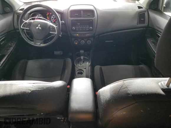 2015 Mitsubishi Outlander ES с VIN 4A4AP3AU6FE006943, выставлен на аукционе Copart как лот 82784925 с пробегом 105 197 миль миль и Чистый • Clean title. История ставок и продаж доступна на DreamBid. Изображение 8.