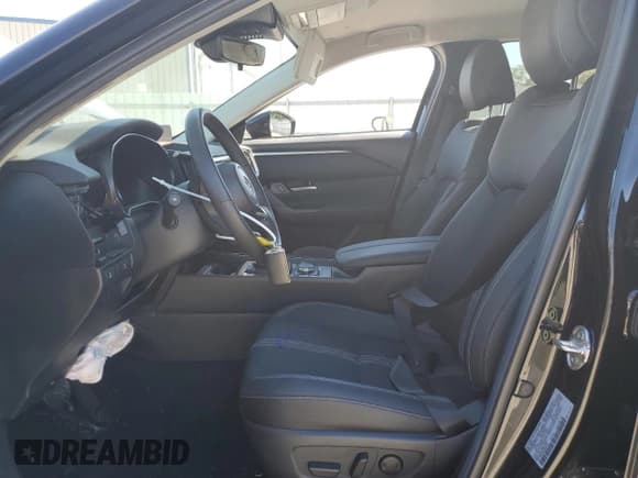 ✅ 2025 Mazda CX-50 S Preferred • VIN: 7MMVABBM0SN320925 • Lot: 82604655. Wystawiony na Copart z przebiegiem 7 152 mil. Bezpłatny archiwum sprzedaży aukcyjnych z USA i szczegółowy raport historii pojazdu na DreamBid. Zdjęcie 7.