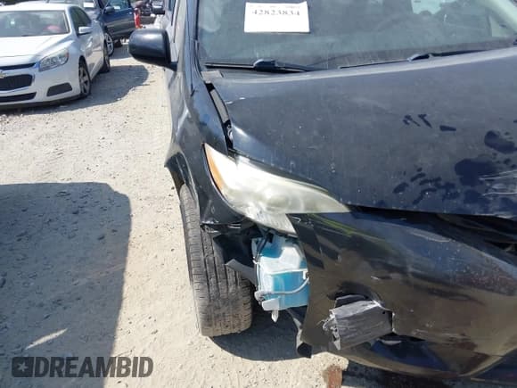 ✅ 2014 Toyota Sienna LE AAS • VIN: 5TDKK3DC0ES525623 • Lot: 42823834. Listed on IAAI with 211,670 mi. Free auction sales archive from the USA and detailed vehicle history report at DreamBid. Image 6.