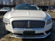 ✅ 2020 Lincoln Continental Standard • VIN: 1LN6L9VKXL5604772 • Lot: 44309085. Wystawiony na Copart z przebiegiem 90 010 mil. Bezpłatny archiwum sprzedaży aukcyjnych z USA i szczegółowy raport historii pojazdu na DreamBid. Zdjęcie 5.