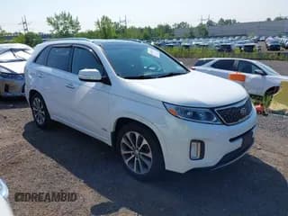 ✅ 2014 Kia Sorento SX Limited • VIN: 5XYKWDA77EG466911 • Lot: 42891813. Wystawiony na IAAI z przebiegiem 63 806 mil. Bezpłatny archiwum sprzedaży aukcyjnych z USA i szczegółowy raport historii pojazdu na DreamBid. Zdjęcie 1.