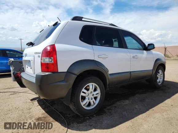 2007 Hyundai Tucson SE с VIN KM8JN72D87U670120, выставлен на аукционе Copart как лот 70221235 с пробегом 49 076 миль миль и Списание • Salvage title. История ставок и продаж доступна на DreamBid. Изображение 3.