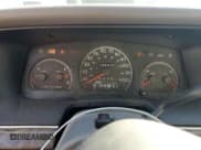 ✅ 2000 Ford Crown Victoria • VIN: 2FAFP73W8YX116581 • Lot: 42426805. Wystawiony na Copart z przebiegiem 122 218 mil. Bezpłatny archiwum sprzedaży aukcyjnych z USA i szczegółowy raport historii pojazdu na DreamBid. Zdjęcie 9.