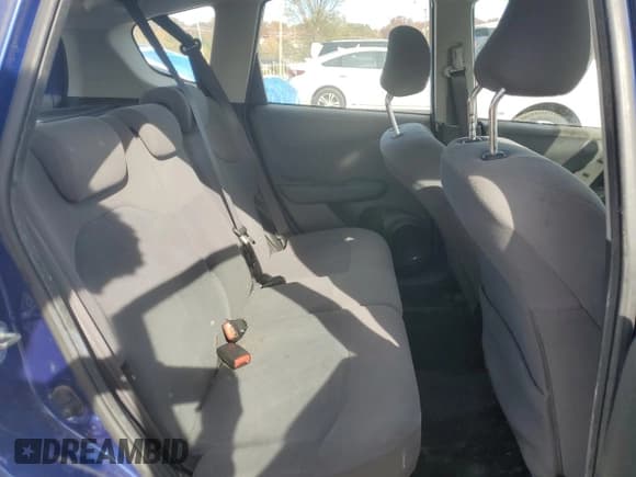 ✅ 2010 Honda Fit • VIN: JHMGE8H23AS023717 • Lot: 91311355. Wystawiony na Copart z przebiegiem 115 571 mil. Bezpłatny archiwum sprzedaży aukcyjnych z USA i szczegółowy raport historii pojazdu na DreamBid. Zdjęcie 10.