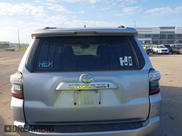 ✅ 2023 Toyota 4Runner SR5 • VIN: JTEMU5JR5P6145974 • Lot: 43304145. Wystawiony na IAAI z przebiegiem 45 746 mil. Bezpłatny archiwum sprzedaży aukcyjnych z USA i szczegółowy raport historii pojazdu na DreamBid. Zdjęcie 16.