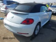 ✅ 2018 Volkswagen Beetle S • VIN: 3VW5DAAT5JM514558 • Лот: 42724745. Опубликован ранее на IAAI с пробегом 79 243 миль. Бесплатный доступ к архиву аукционных продаж из США и подробный отчёт об истории автомобиля на DreamBid. Изображение 4.