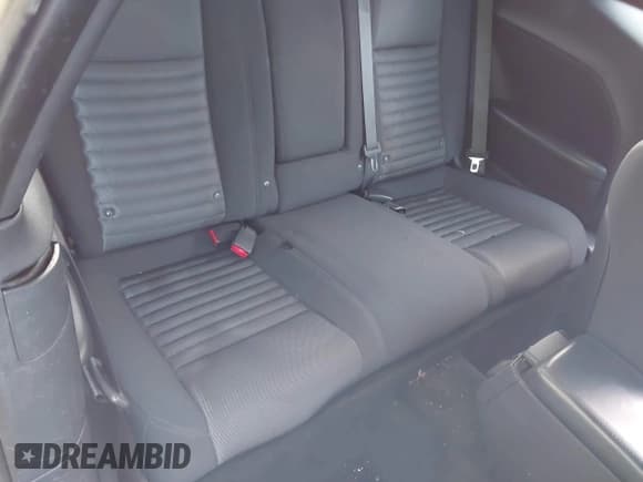 ✅ 2013 Dodge Challenger SXT • VIN: 2C3CDYAG0DH665966 • Lot: 43543054. Listed on IAAI with 128,859 mi. Free auction sales archive from the USA and detailed vehicle history report at DreamBid. Image 8.