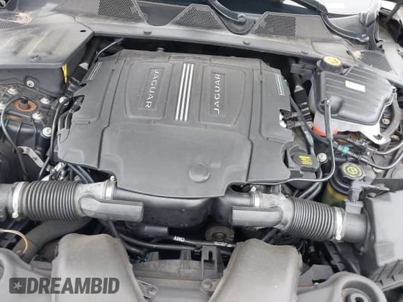 ✅ 2016 Jaguar XJ Portfolio • VIN: SAJWJ2GD0G8V97045 • Lot: 42410272. Listed on IAAI with 101,116 mi. Free auction sales archive from the USA and detailed vehicle history report at DreamBid. Image 6.