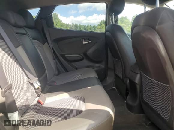 ✅ 2011 Hyundai Tucson Limited • VIN: KM8JUCAC6BU143254 • Lot: 71826225. Listed on Copart with 108,825 mi miles. Access the free auction sales archive from the USA and view a detailed vehicle history report at DreamBid. Image 11.