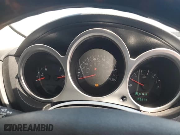 ✅ 2010 Chrysler Sebring Limited • VIN: 1C3CC5FD0AN133541 • Lot: 61991225. Wystawiony na Copart z przebiegiem 192 577 mil. Bezpłatny archiwum sprzedaży aukcyjnych z USA i szczegółowy raport historii pojazdu na DreamBid. Zdjęcie 9.