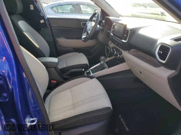 ✅ 2024 Hyundai Venue SEL • VIN: KMHRC8A38RU306287 • Lot: 85950524. Listed on Copart with 6,044 mi. Free auction sales archive from the USA and detailed vehicle history report at DreamBid. Image 10.