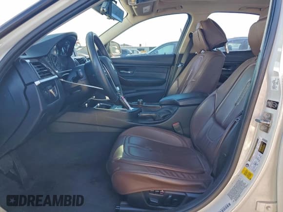 ✅ 2014 BMW 3 Series 328i • VIN: WBA3C1C51EK116379 • Lot: 94998265. Listed on Copart with 111,035 mi. Free auction sales archive from the USA and detailed vehicle history report at DreamBid. Image 7.