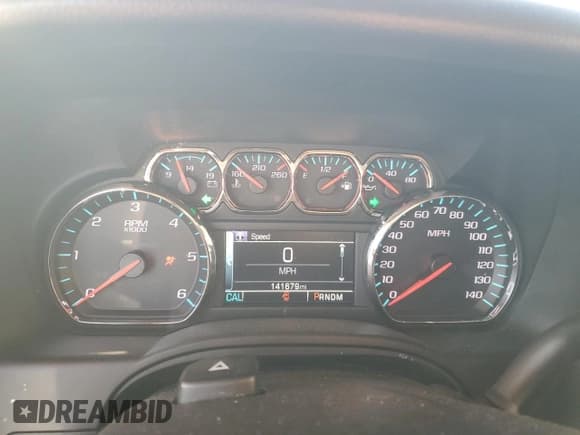 ✅ 2015 Chevrolet Suburban LT • VIN: 1GNSKJKC2FR645650 • Lot: 76147464. Wystawiony na Copart z przebiegiem 141 679 mil. Bezpłatny archiwum sprzedaży aukcyjnych z USA i szczegółowy raport historii pojazdu na DreamBid. Zdjęcie 9.