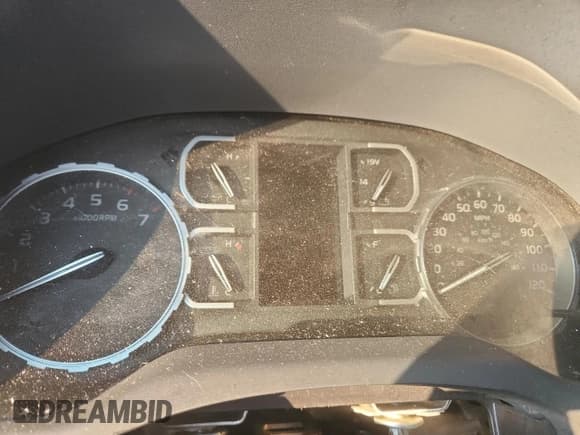 ✅ 2018 Toyota Tundra SR • VIN: 5TFRM5F1XJX129543 • Lot: 71725645. Listed on Copart with Not provided. Free auction sales archive from the USA and detailed vehicle history report at DreamBid. Image 9.