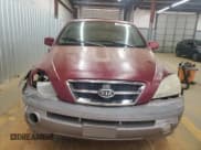 ✅ 2004 Kia Sorento LX • VIN: KNDJD733145211238 • Lot: 63921305. Wystawiony na Copart z przebiegiem 201 217 mil. Bezpłatny archiwum sprzedaży aukcyjnych z USA i szczegółowy raport historii pojazdu na DreamBid. Zdjęcie 5.