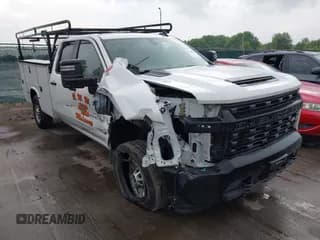 ✅ 2020 Chevrolet Silverado 2500HD • VIN: 1GB2YLE71LF312813 • Lot: 42759288. Wystawiony na IAAI z przebiegiem 93 457 mil. Bezpłatny archiwum sprzedaży aukcyjnych z USA i szczegółowy raport historii pojazdu na DreamBid. Zdjęcie 1.