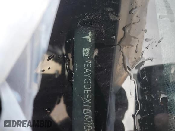 ✅ 2026 Tesla Model Y Long Range Launch Series • VIN: 7SAYGDEEXTA411681 • Lot: 81273655. Wystawiony na Copart z przebiegiem 57 910 mil. Bezpłatny archiwum sprzedaży aukcyjnych z USA i szczegółowy raport historii pojazdu na DreamBid. Zdjęcie 14.