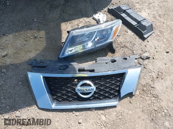 ✅ 2014 Nissan Pathfinder SV • VIN: 5N1AR2MM7EC703101 • Lot: 42221242. Listed on IAAI with 178,237 mi. Free auction sales archive from the USA and detailed vehicle history report at DreamBid. Image 6.