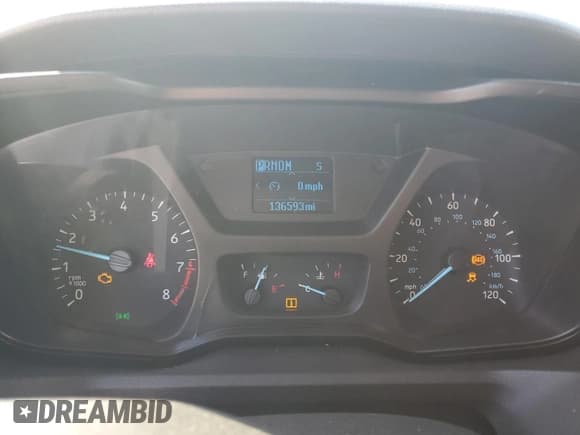 ✅ 2019 Ford Transit Passenger XL • VIN: 1FBAX2CM2KKA99488 • Lot: 71166995. Wystawiony na Copart z przebiegiem 136 593 mil. Bezpłatny archiwum sprzedaży aukcyjnych z USA i szczegółowy raport historii pojazdu na DreamBid. Zdjęcie 9.