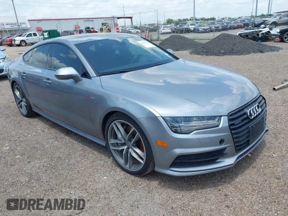 ✅ 2016 Audi A7 Prestige • VIN: WAU2GAFC7GN168658 • Lot: 42425666. Listed on IAAI with 49,840 mi. Free auction sales archive from the USA and detailed vehicle history report at DreamBid. Image 1.