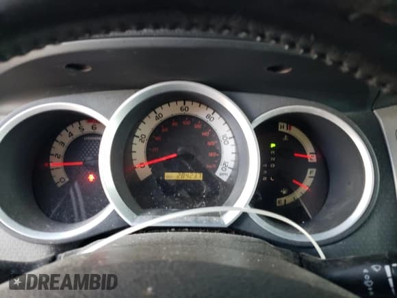 ✅ 2011 Toyota Tacoma • VIN: 3TMLU4EN6BM066565 • Lot: 92256505. Listed on Copart with 284,237 mi. Free auction sales archive from the USA and detailed vehicle history report at DreamBid. Image 9.