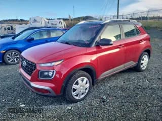 ✅ 2021 Hyundai Venue Trend • VIN: KMHRC8A3XMU086496 • Lot: 77324714. Wystawiony na Copart z przebiegiem 65 652 mil. Bezpłatny archiwum sprzedaży aukcyjnych z USA i szczegółowy raport historii pojazdu na DreamBid. Zdjęcie 1.