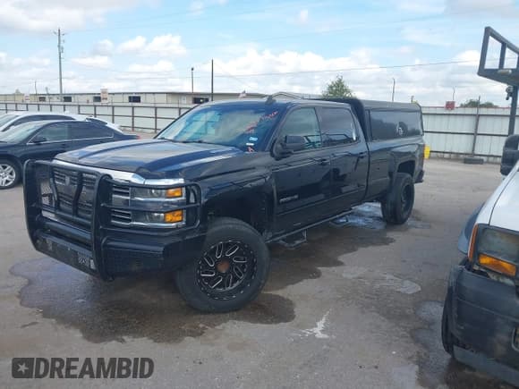 ✅ 2016 Chevrolet Silverado 2500HD LT • VIN: 1GC1CVE87GF247384 • Лот: 43716300. Опубликован ранее на IAAI с пробегом 296 200 миль. Бесплатный доступ к архиву аукционных продаж из США и подробный отчёт об истории автомобиля на DreamBid. Изображение 17.