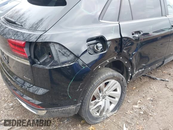 ✅ 2023 Volkswagen Atlas SE • VIN: 1V2HE2CA1PC210232 • Лот: 40966039. Опубликован ранее на IAAI с пробегом 4 064 миль. Бесплатный доступ к архиву аукционных продаж из США и подробный отчёт об истории автомобиля на DreamBid. Изображение 6.