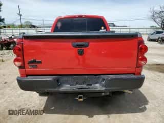 2008 Dodge 1500 SLT с VIN 1D7HA182X8S539839, выставлен на аукционе Copart как лот 57511384 с пробегом 269 665 миль миль и На запчасти • Non repairable. История ставок и продаж доступна на DreamBid. Изображение 6.