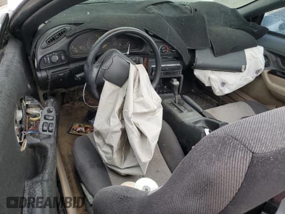 ✅ 1996 Chevrolet Camaro Z28 • VIN: 2G1FP32P4T2158628 • Лот: 79926504. Опубликован ранее на Copart с пробегом 210 864 миль. Бесплатный доступ к архиву аукционных продаж из США и подробный отчёт об истории автомобиля на DreamBid. Изображение 8.