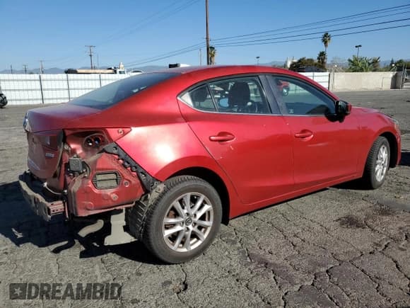 ✅ 2018 Mazda 3 Sport • VIN: 3MZBN1U79JM159845 • Лот: 90915945. Опубликован ранее на Copart с пробегом 127 019 миль. Бесплатный доступ к архиву аукционных продаж из США и подробный отчёт об истории автомобиля на DreamBid. Изображение 3.