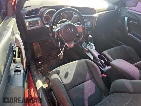 ✅ 2016 Scion tC • VIN: JTKJF5C71GJ025804 • Лот: 71232905. Опубликован ранее на Copart с пробегом 151 350 миль. Бесплатный доступ к архиву аукционных продаж из США и подробный отчёт об истории автомобиля на DreamBid. Изображение 8.