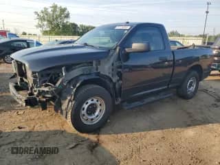 2015 Ram 1500 Express z VIN 3C6JR6AT6FG622068, wystawiony jako Copart lot #67178265 z przebiegiem 150 629 mil mil oraz Szkoda całkowita • Salvage title. Historia ofert i sprzedaży dostępna na DreamBid. Obrazek 1.