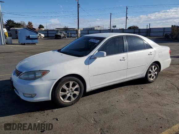 ✅ 2006 Toyota Camry XLE • VIN: 4T1BE30K26U701780 • Lot: 93143925. Listed on Copart with 182,144 mi. Free auction sales archive from the USA and detailed vehicle history report at DreamBid. Image 1.