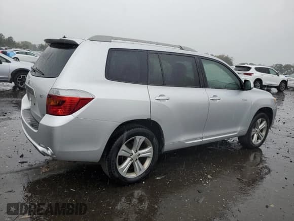 ✅ 2009 Toyota Highlander Sport • VIN: JTEES43A792128776 • Lot: 81074085. Listed on Copart with 301,182 mi. Free auction sales archive from the USA and detailed vehicle history report at DreamBid. Image 3.