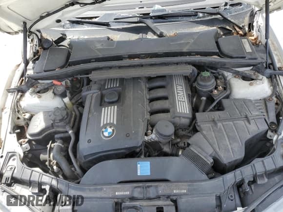 ✅ 2010 BMW 1 Series 128i • VIN: WBAUN1C5XAVH81789 • Lot: 49798465. Listed on Copart with 128,859 mi. Free auction sales archive from the USA and detailed vehicle history report at DreamBid. Image 11.